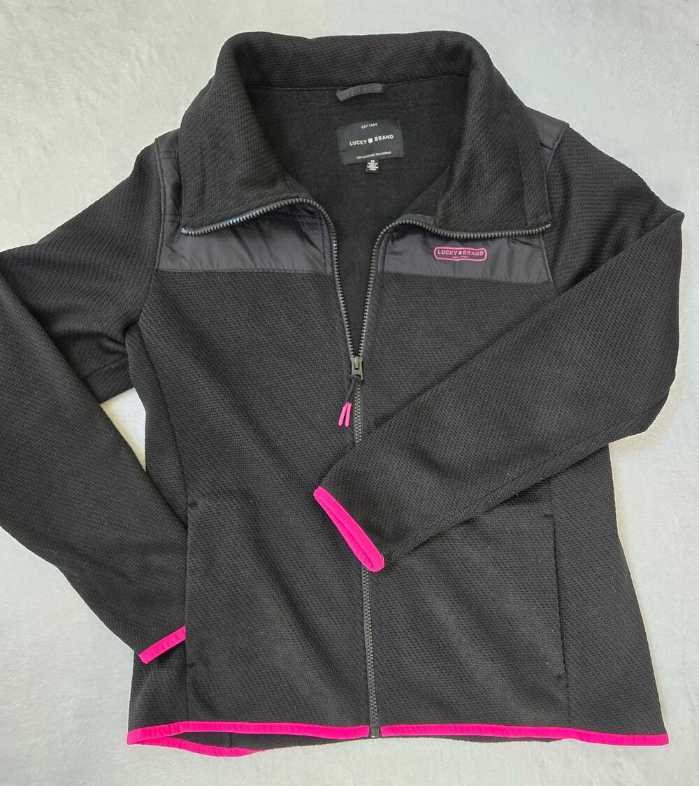 Lucky Brand Women’s Medium Black Zip Fleece Jacket Pink Trim Pre-Owned